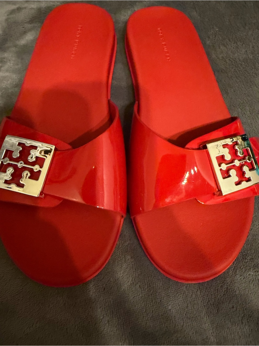 Tory Burch Red Patent Slide Sandals with Gold Logo - Picture 8 of 8